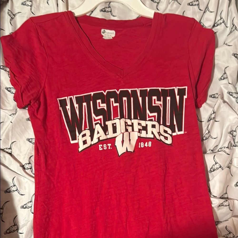 Red Wisconsin Badgers Women's V-Neck Top